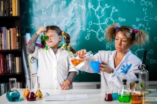 Химические наборы для опытов - подарок для школьника на 1 сентября, СПб