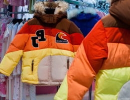 Осенне-зимние пальто и куртки для мальчиков и девочек до 14 лет, купить в магазине "Гламурики" СПб