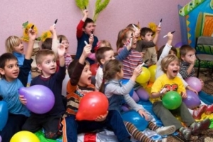 Отметить детский день рождения или выпускной 2014 бесплатно с Lingvinity FEST в Санкт-Петербурге