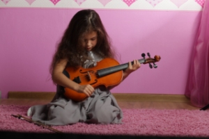 Музыкальные занятия для детей от 1 года на английском в клубе VokiToki в Хорошевском районе