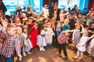 Хэллоуин 2016 в СПб с детьми: игровой квест, аквагрим и дискотека в ресторане-пивоварне Puberty