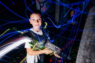 Лазертаг в Новосибирске для взрослых и детей на арене "Лазерфорс"