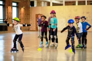 Бесплатные занятия спортом для детей в СПб: уроки в роллер-школе "Ногам дорогу"
