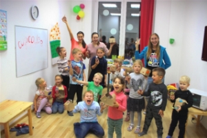 Занятия для ребенка на осенние каникулы 2015 в СПб: городской английский лагерь в Калининском районе