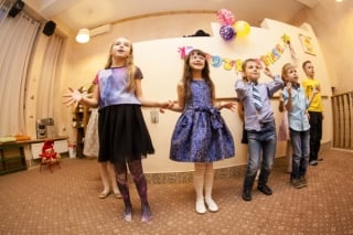 Где провести детский праздник в Приморском районе? День рождения ребенка в студии "Мировые детки"