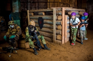 "Опасный эксперимент" - сюжетная игра-квест в лазертаг для детей 9-12 лет в клубе "Лабиринт" в Москве
