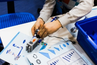Фотографии: легоконструирование и робототехника в СПб для детей 5-12 лет