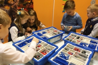 Открылся новый филиал "Леготеки" для детей от 4 лет в Колпино. Что такое такое мастер-класс в "Леготеке"? 