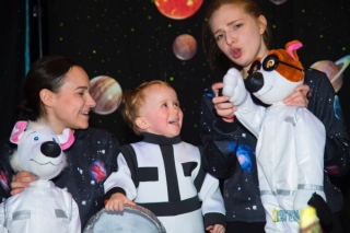Интерактивный развивающий спектакль "Путешествие в космос" в центре Москвы для детей 2,5-5 лет