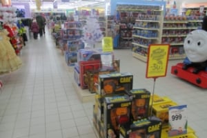 Купить игрушки со скидкой 30% в магазинах "Детки", СПб