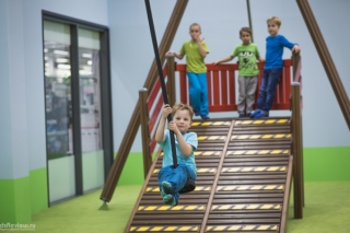 Чем заняться с детьми в Коуволе? Tykkimäki Actionpark, крытый парк спортивных развлечений недалеко от границы с Россией, Финляндия