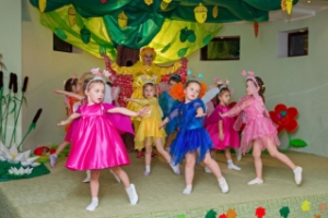 "Праздник осени" в детском саду "Карапуз LAND" в Краснодаре