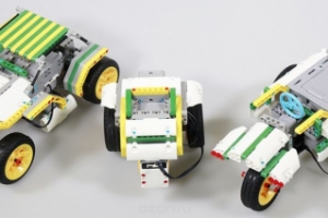 Полезное занятие для ребёнка на каникулах: умная роботизированная машина-конструктор Jimu Karbot от компании UBTech