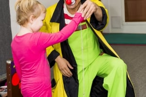 "Урок в школе клоунов", интерактивное шоу в детском клубе "Радуга" на Косыгина в Санкт-Петербурге, фото