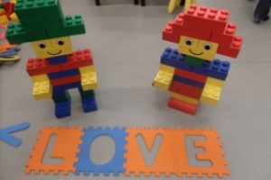 Необычный день влюбленных для детей - в центре "Лего-го" в Санкт-Петербурге