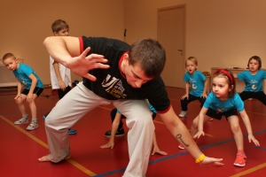 Гимнастика, тхэквондо, танцы, ролики - занятия для детей в клубе "Новая история" в СПб, фотоотчет