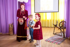 Русские-народные сказки для детей: фотоотчет с мероприятий в клубе "Новая история", СПб