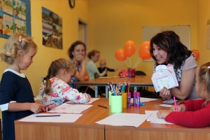 Английский с носителем языка для детей в Санкт-Петербурге: занятия в школах Lexica