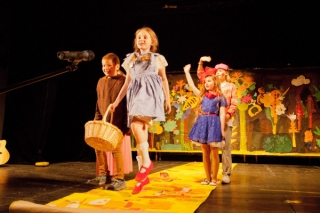 Детская театральная студия на английском в центре Москвы