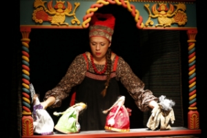 Хороший спектакль в СПб для детей от 4 лет: сказка "Аленький цветочек" в театре "Кукольный формат"