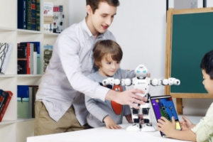 Где ребенок может заняться робототехникой в Москве? В "КидБурге" в ЦДМ