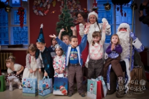 Куда сходить с детьми на новогодние праздники 2015 в СПб? Программы, экскурсии и спектакли в Музее варежки