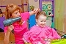 Где подстричь ребенка в Хабаровске со скидкой. Акция "Счастливая среда" в детской парикмахерской "Воображуля"