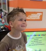 Бесплатная детская стрижка в Хабаровске. Акция "Седьмая стрижка - бесплатно" от детской парикмахерской "Воображуля"