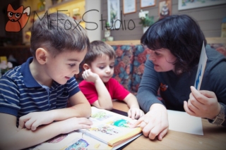 Как улучшить знание английского у ребенка? "Субботные чтения" в MrFoxStudio, СПб