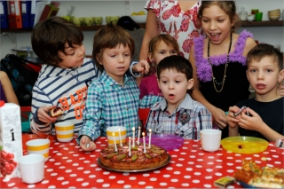Детский день рождения в Центральном районе СПб - праздник для детей в коворкинге "Дом Гнома"