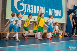 Набор на занятия футболом, гандболом, волейболом и плаванием для детей от 3 лет в "Азбуку Спорта" в СПб - сезон 2016
