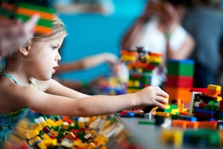 Занятия для ребенка на Юго-Западной: студия LEGO Education от One&Only