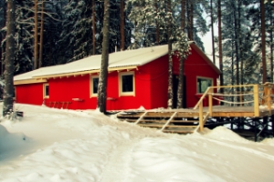 Зимний отдых в Ленинградской области - парк активного семейного отдыха "GREENVALD Парк Скандинавия"