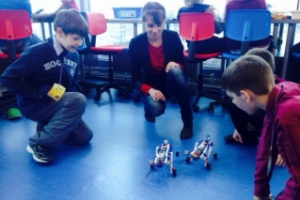 Как построить автомобиль из LEGO: гонки для детей в центрах "Леготека", СПб