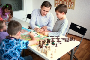Куда отдать ребенка на занятия с 4 лет на Юго-Западной? Кружок по шахматам в клубе "Геккон", Москва