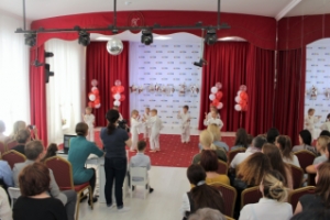 Отчетный концерт в детском саду "Колибри" в Челябинске, фото