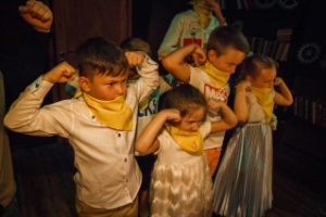 Фото: приключения для детей в квест-спектакле "Тайны Египта" от "Братьев Гримм" в Петербурге