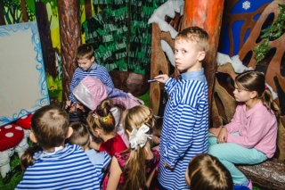 Чем занять ребенка на весенних каникулах 2018 в СПб? Отправиться в парк "Волшебная миля"